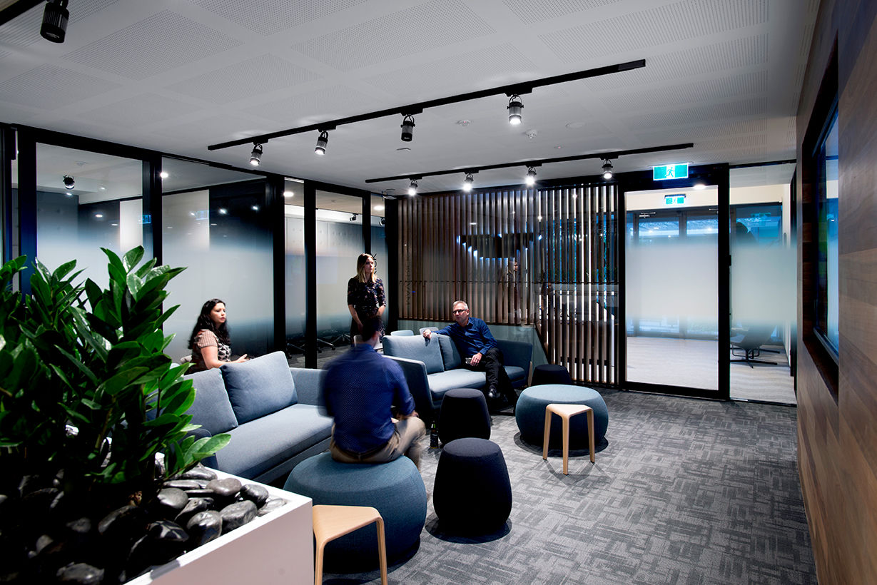 开云（中国） - 桌几|茶几/边几|办公家具|设计师家具|Ply 角几/茶几/咖啡桌